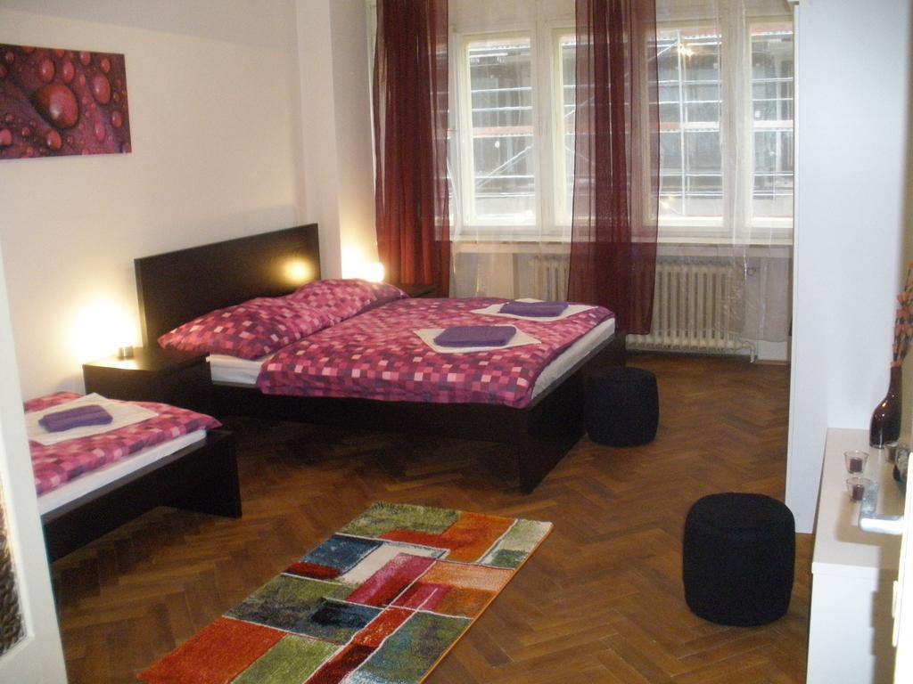 Apartments Tronicek Praga Quarto foto